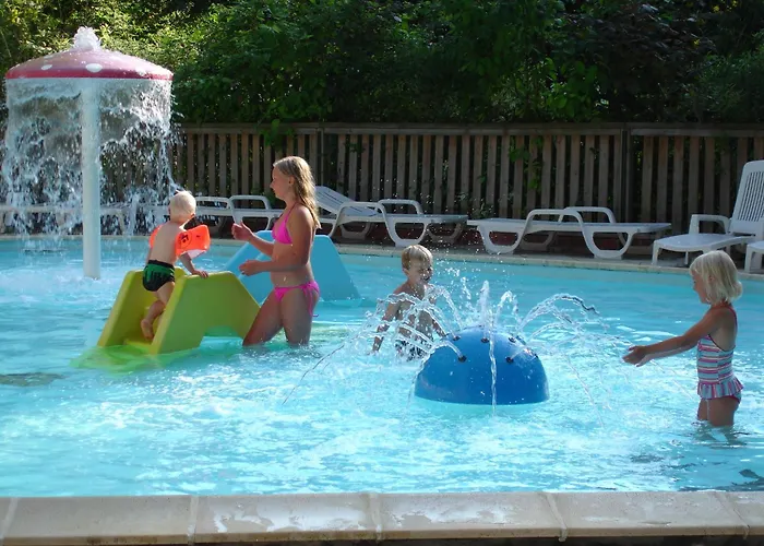 Camping Le Val De Trie